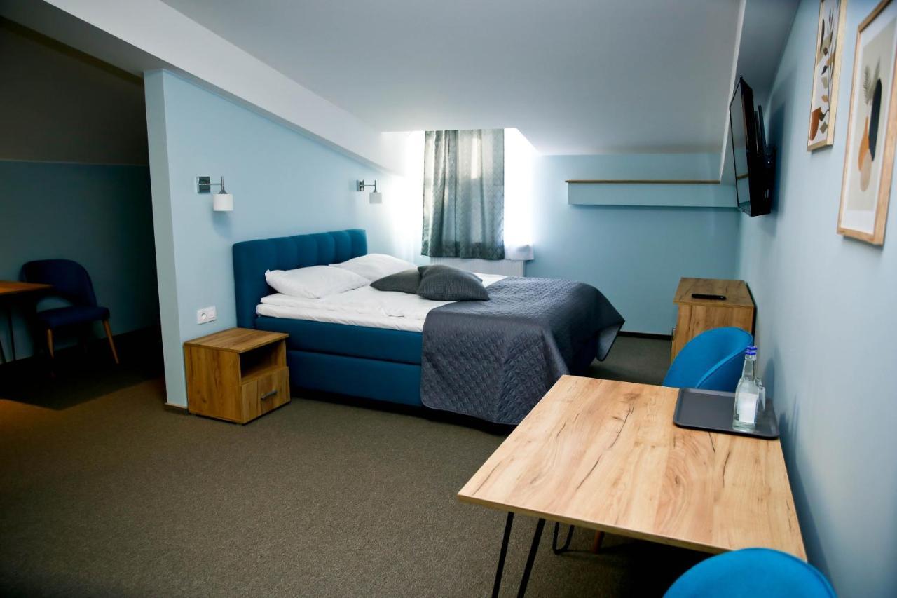 Pod Wiatrakiem Hotel Warta ภายนอก รูปภาพ